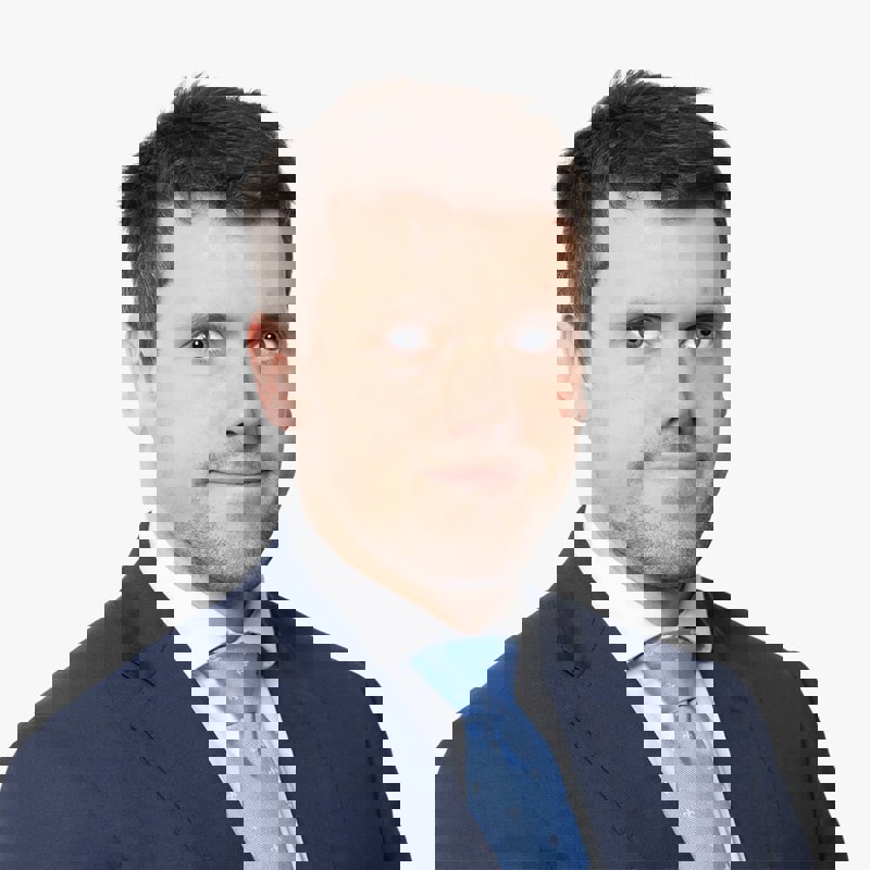 Luke  Millington